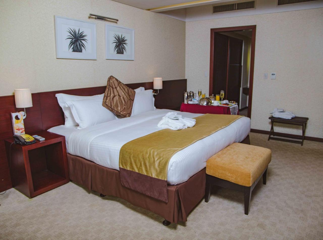 לואנדה Hotel De Convencoes De Talatona Hcta מראה חיצוני תמונה
